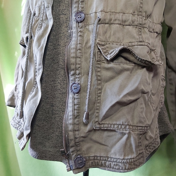 Thread & Supply 100% Lyocell Military Green Cargo Jacket Size Small - Picture 9 of 11